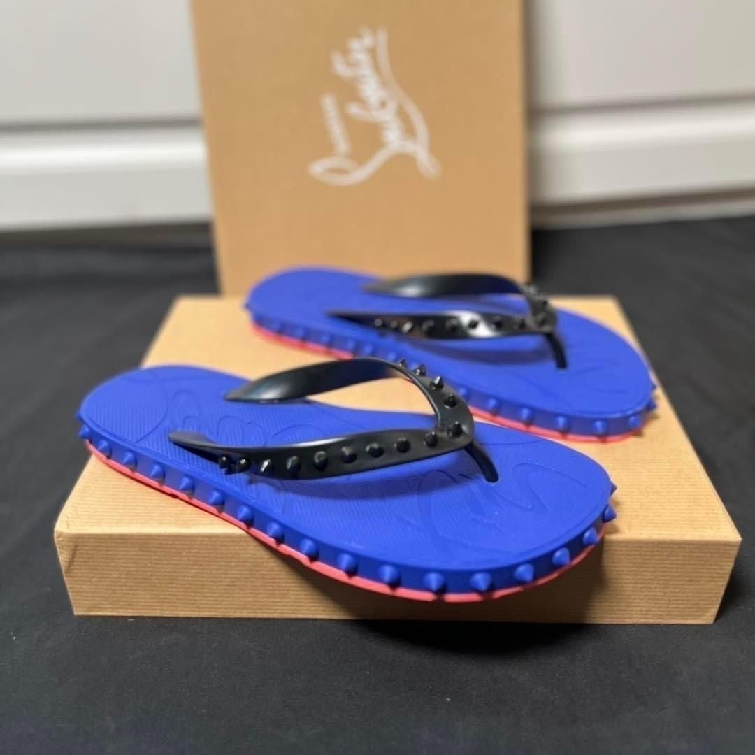 Loubouti flip flops sliders