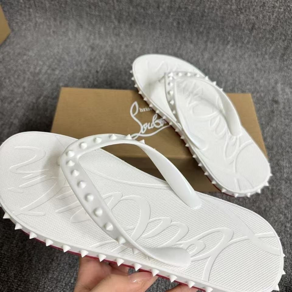 Loubouti flip flops sliders