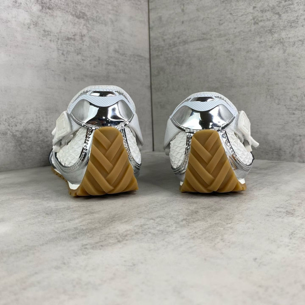 Grey tega Veneta orbit flash
