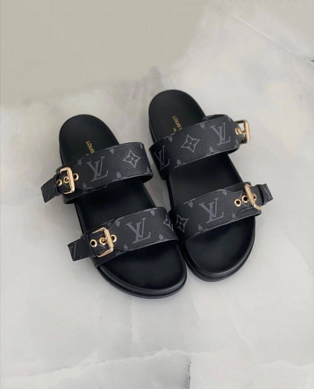 LV black and grey sliders